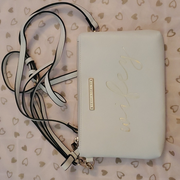 Poppy & Peonies Handbags - Wifey Clutch